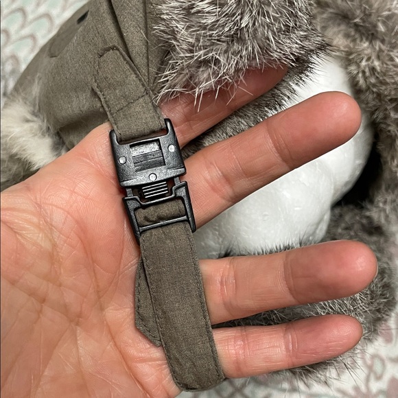 Real Fur down feather filled Trapper Hat with fur ear flaps - Picture 2 of 9